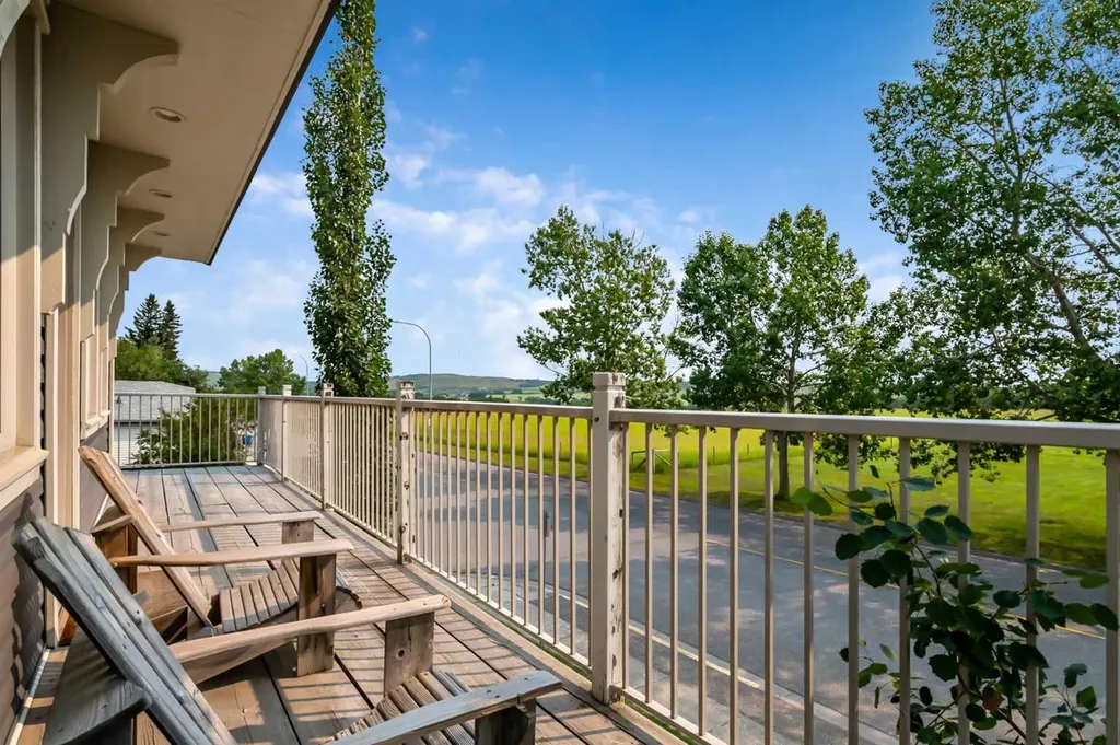 414 Main Street NW Diamond Valley AB T0L2A0