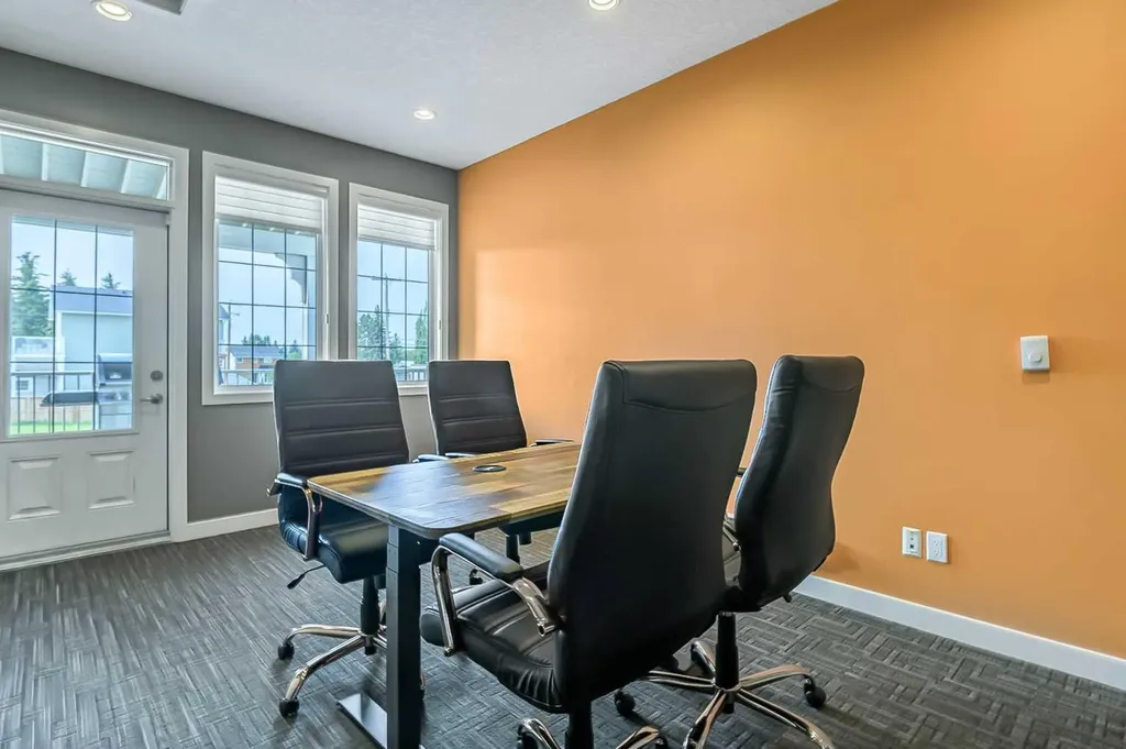 414 Main Street NW Diamond Valley AB T0L2A0