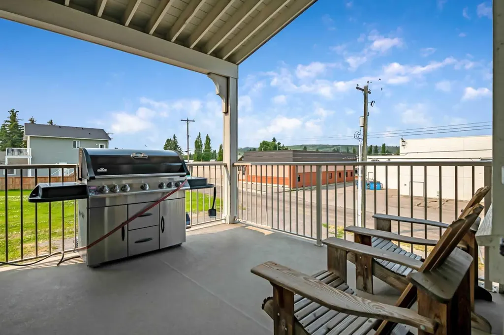 414 Main Street NW Diamond Valley AB T0L2A0