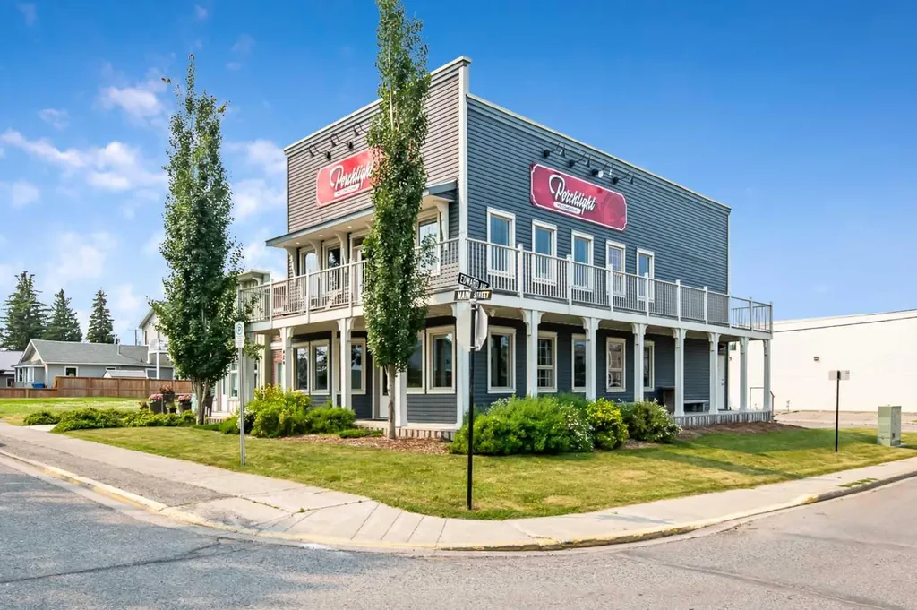 414 Main Street NW Diamond Valley AB T0L2A0