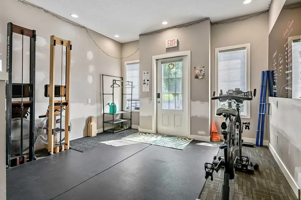 414 Main Street NW Diamond Valley AB T0L2A0