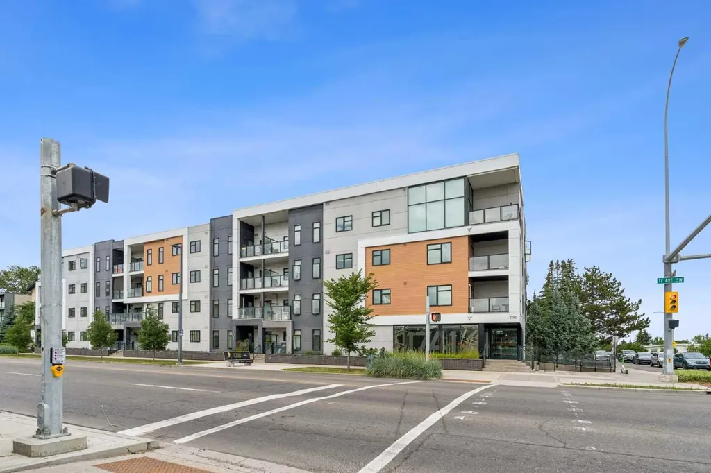 2702 17 Avenue SW Calgary AB T3E 8A5