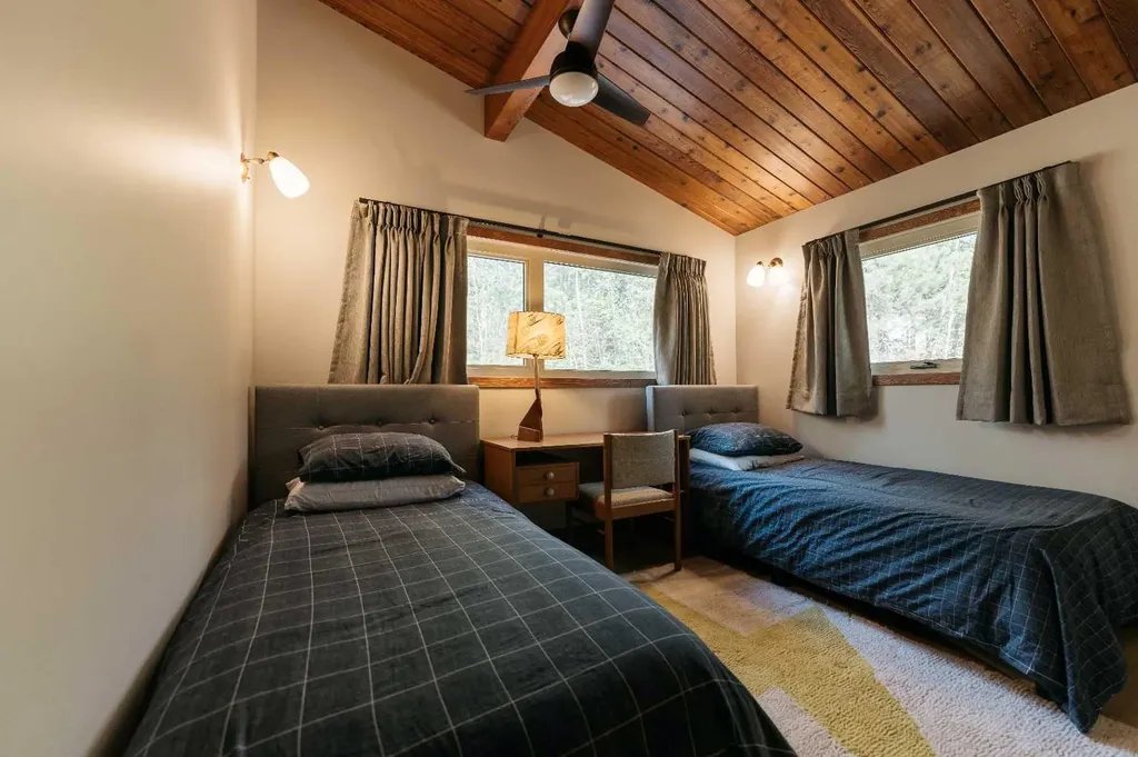 391 Birchcliff Road Birchcliff AB T4S 1R6