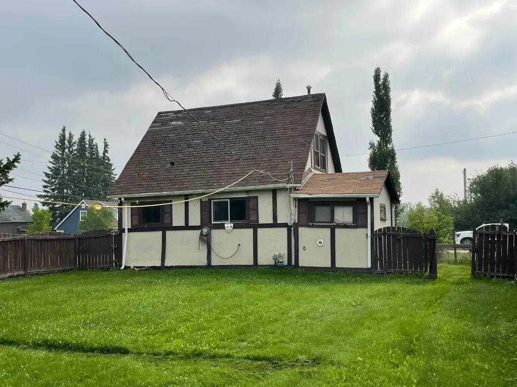 4630 53 Street Mayerthorpe AB T0E 1N0