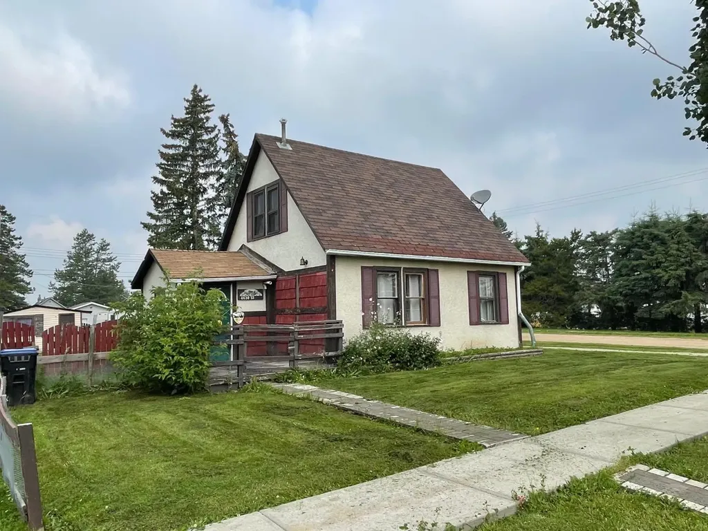 4630 53 Street Mayerthorpe AB T0E 1N0