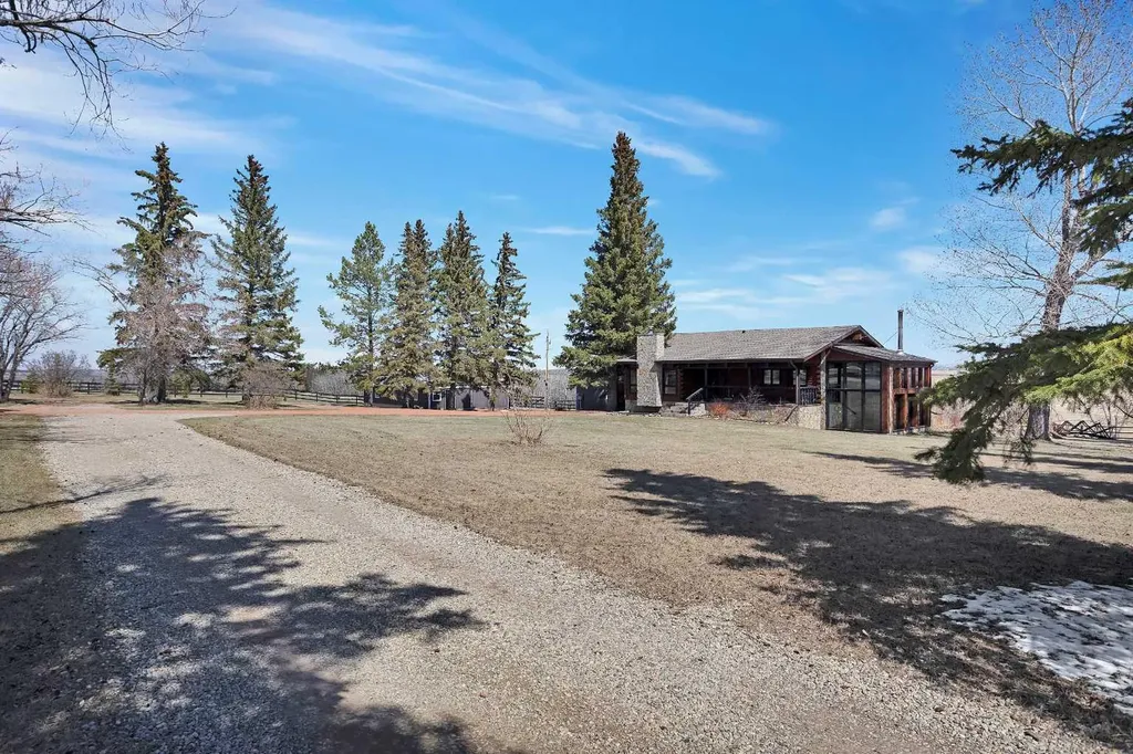 37111 C&e Trail Rural Red Deer County AB T4E 1R4