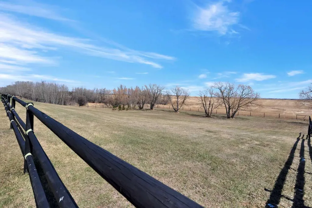 37111 C&e Trail Rural Red Deer County AB T4E 1R4