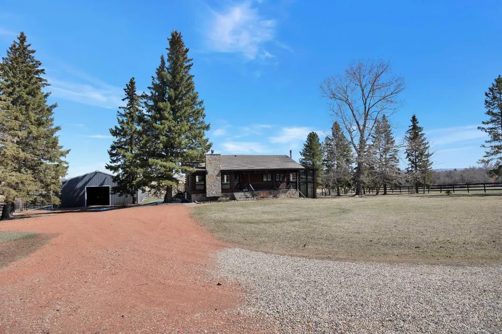 37111 C&e Trail Rural Red Deer County AB T4E 1R4