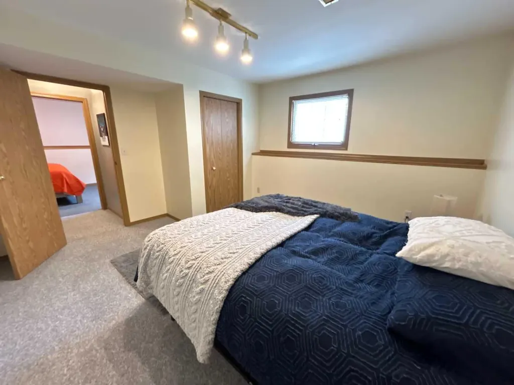 1332 17 Street SE Medicine Hat AB T1A2A8