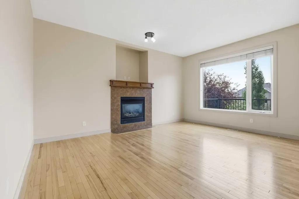47 Evanspark Circle Calgary AB T3P 0B4