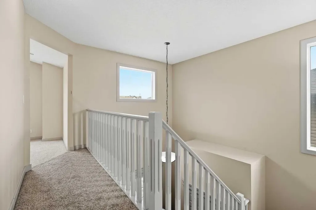 47 Evanspark Circle Calgary AB T3P 0B4