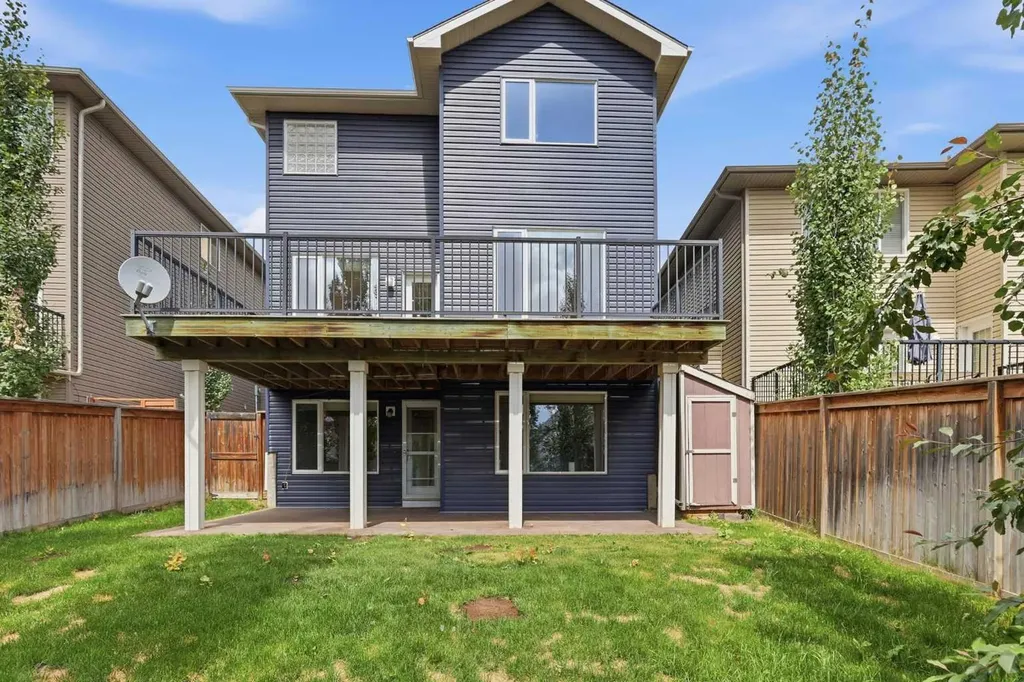 47 Evanspark Circle Calgary AB T3P 0B4