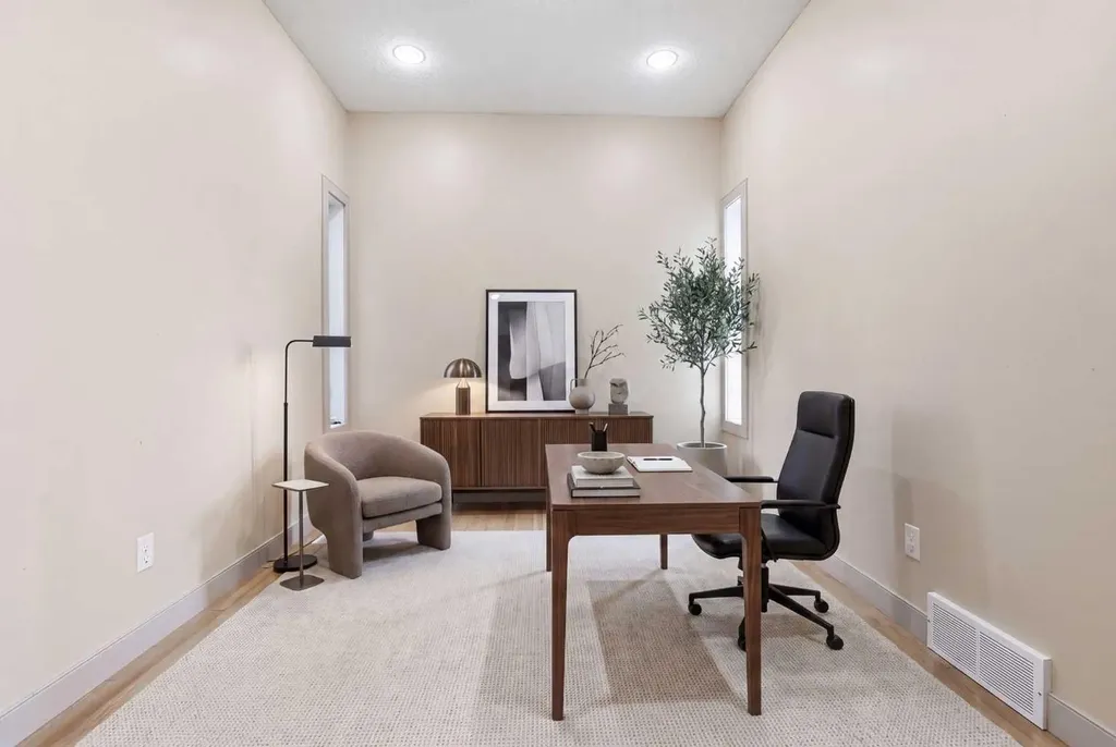 47 Evanspark Circle Calgary AB T3P 0B4