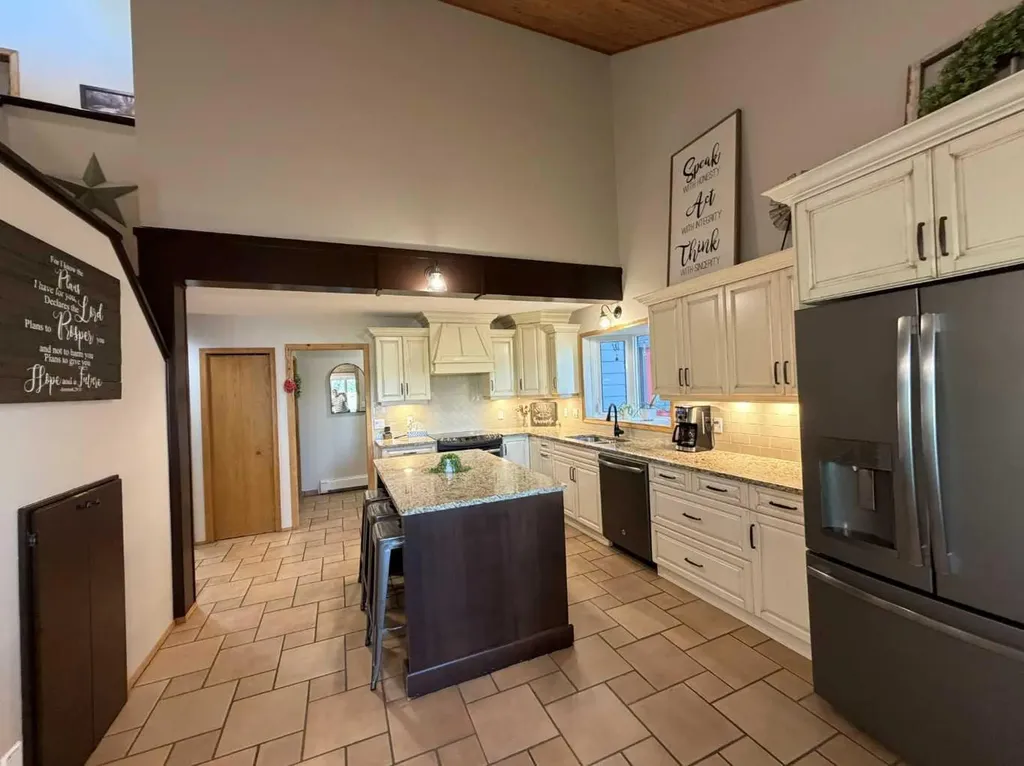 83002 Rge Road 194 Coaldale AB T1M 1M8