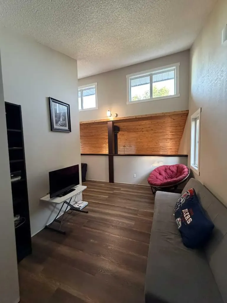83002 Rge Road 194 Coaldale AB T1M 1M8