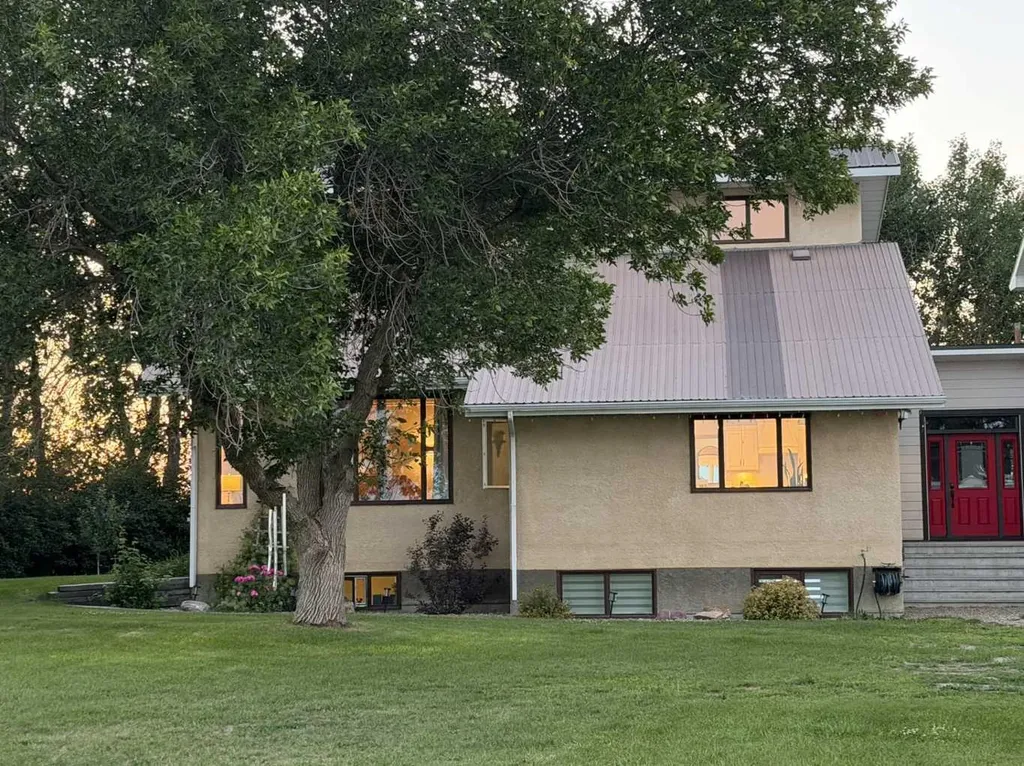 83002 Rge Road 194 Coaldale AB T1M 1M8