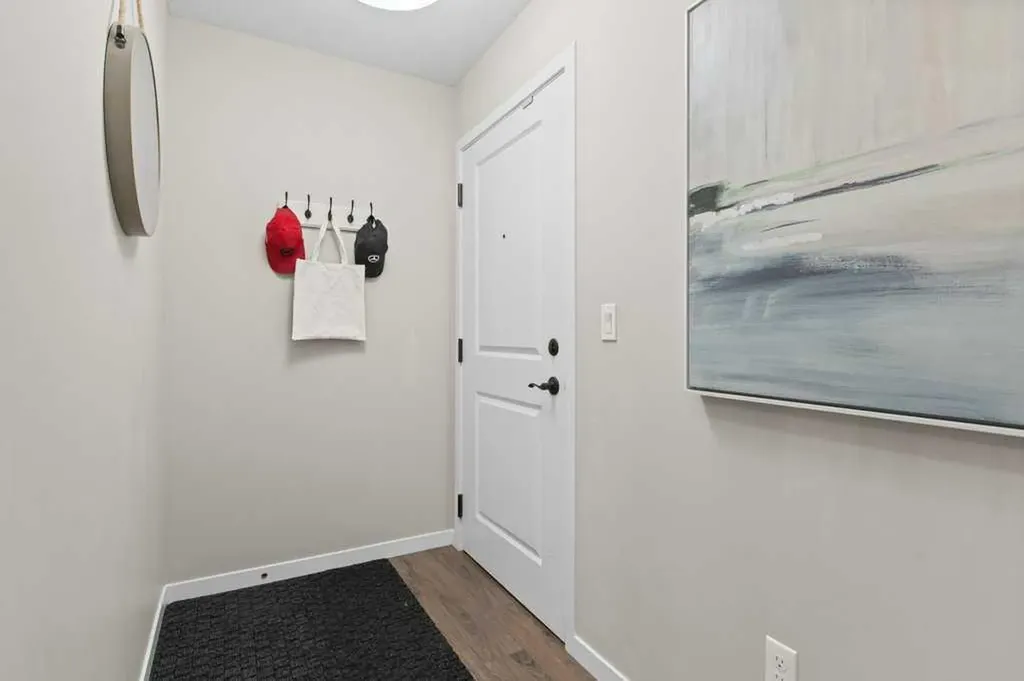30 Mahogany Mews SE Calgary AB T3M 3H4