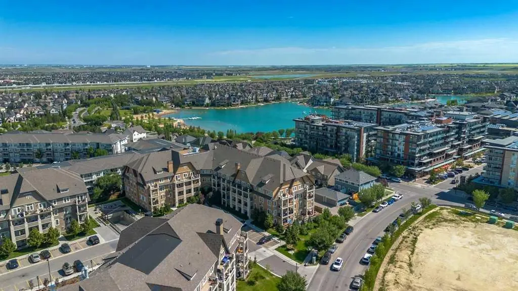 30 Mahogany Mews SE Calgary AB T3M 3H4