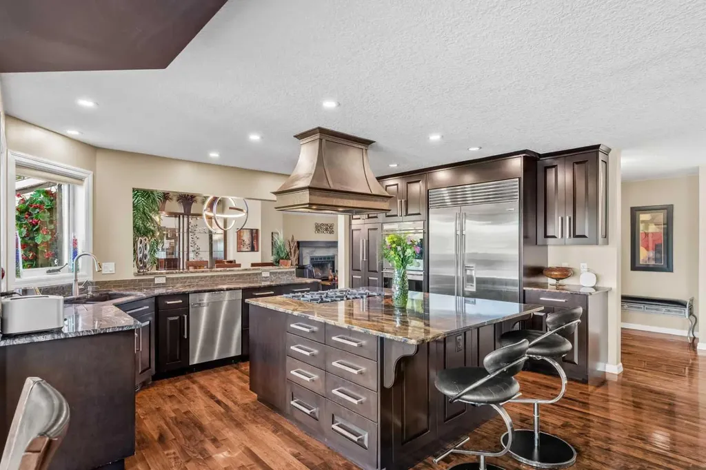 85 Sunset Way SE Calgary AB T2X 3C1