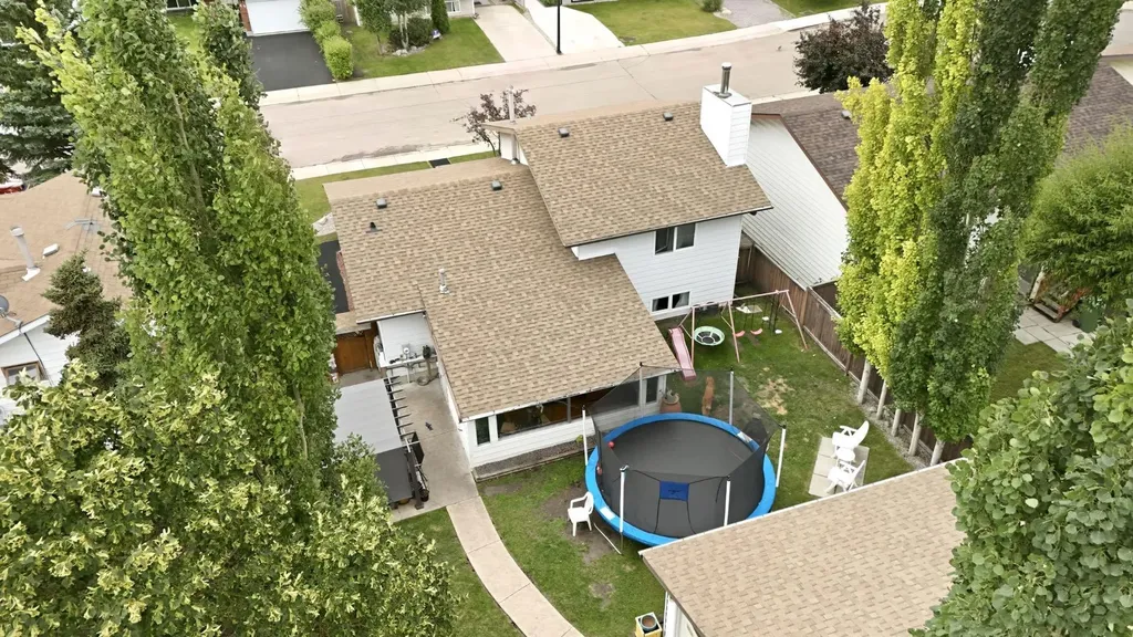 62 Rupert Crescent Red Deer AB T4P 2Z1