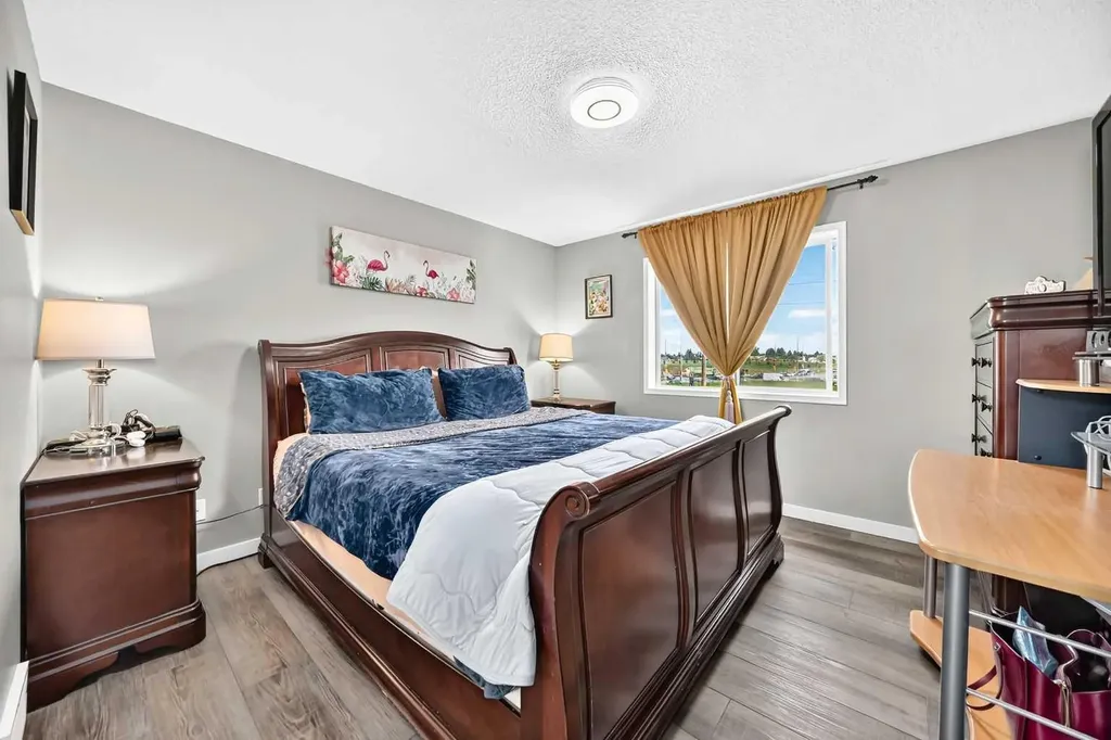 92 San Diego Green NE Calgary AB T1Y 7C5