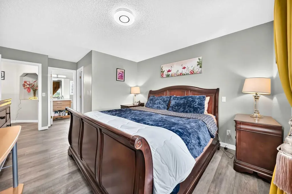 92 San Diego Green NE Calgary AB T1Y 7C5