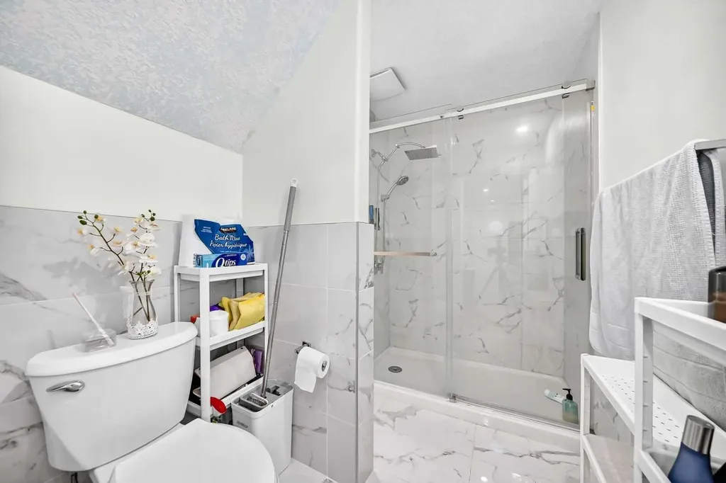 92 San Diego Green NE Calgary AB T1Y 7C5