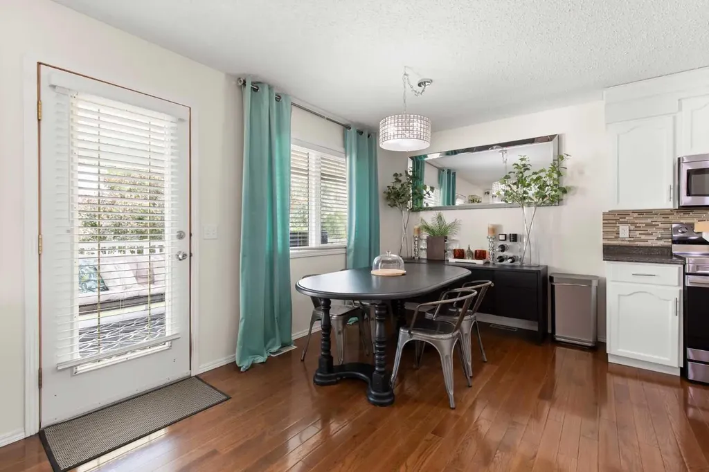 73 Storrs Crescent SE Medicine Hat AB T1B 4J3