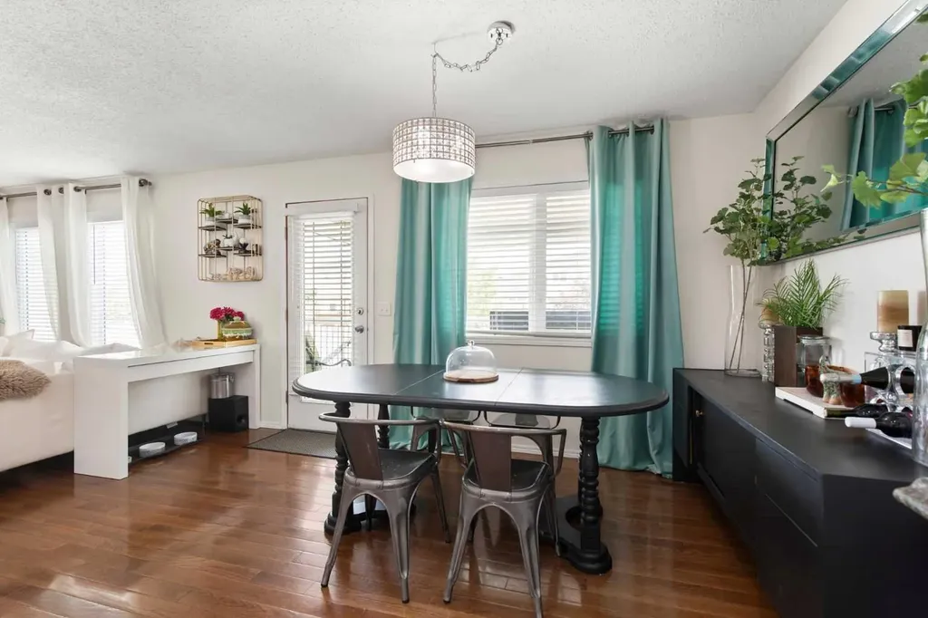 73 Storrs Crescent SE Medicine Hat AB T1B 4J3