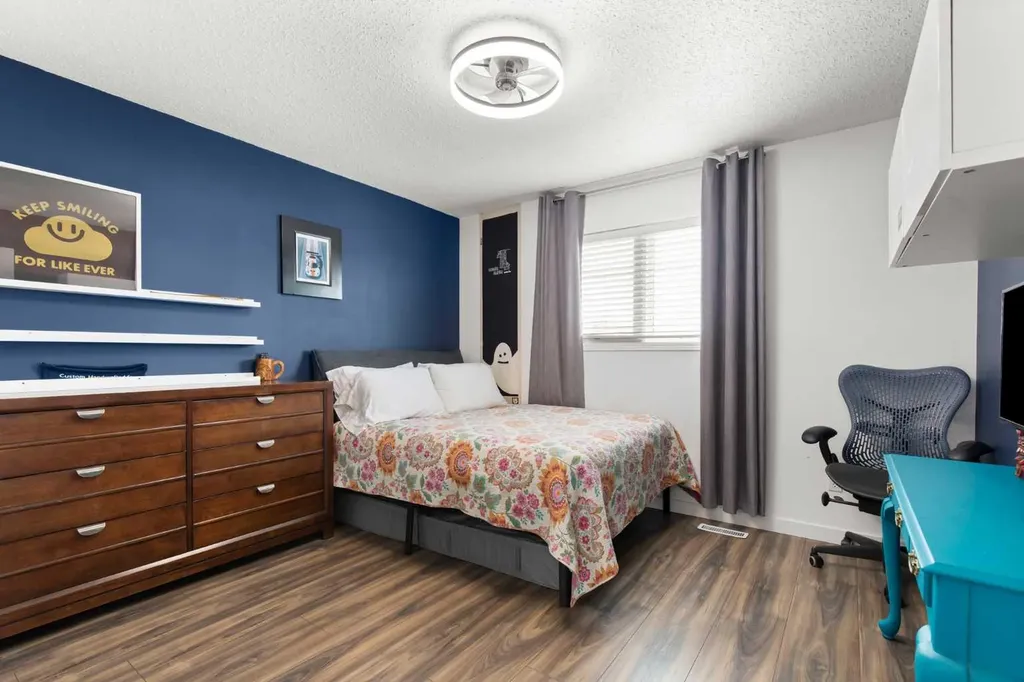 73 Storrs Crescent SE Medicine Hat AB T1B 4J3