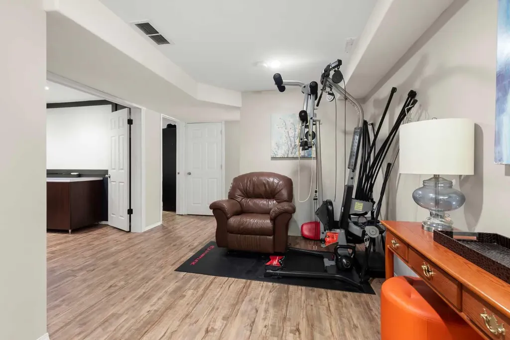 73 Storrs Crescent SE Medicine Hat AB T1B 4J3