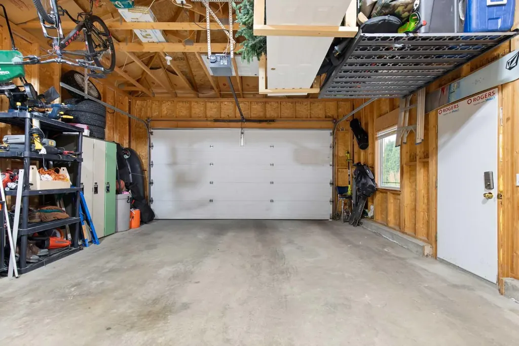 73 Storrs Crescent SE Medicine Hat AB T1B 4J3