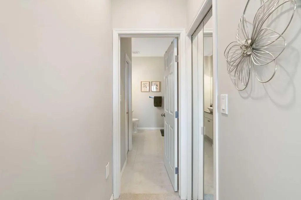 7451 Springbank Boulevard SW Calgary AB T3H 4K5