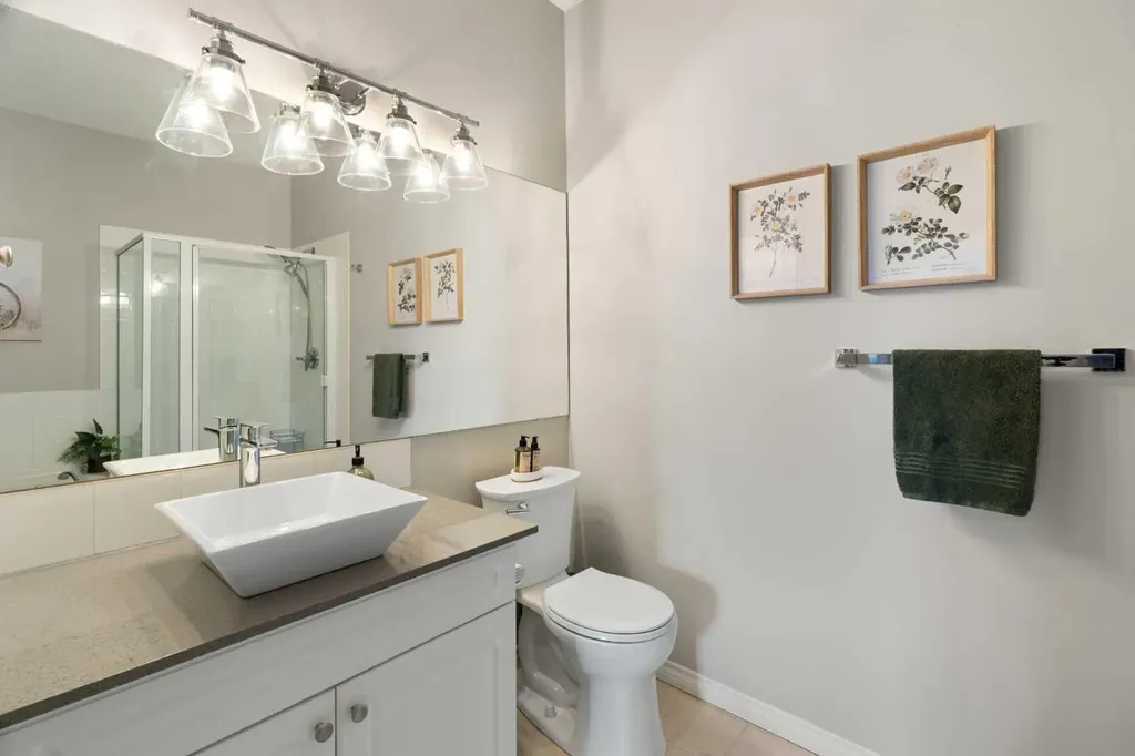 7451 Springbank Boulevard SW Calgary AB T3H 4K5