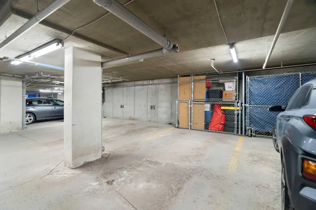 7451 Springbank Boulevard SW Calgary AB T3H 4K5