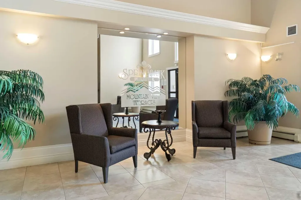 7451 Springbank Boulevard SW Calgary AB T3H 4K5