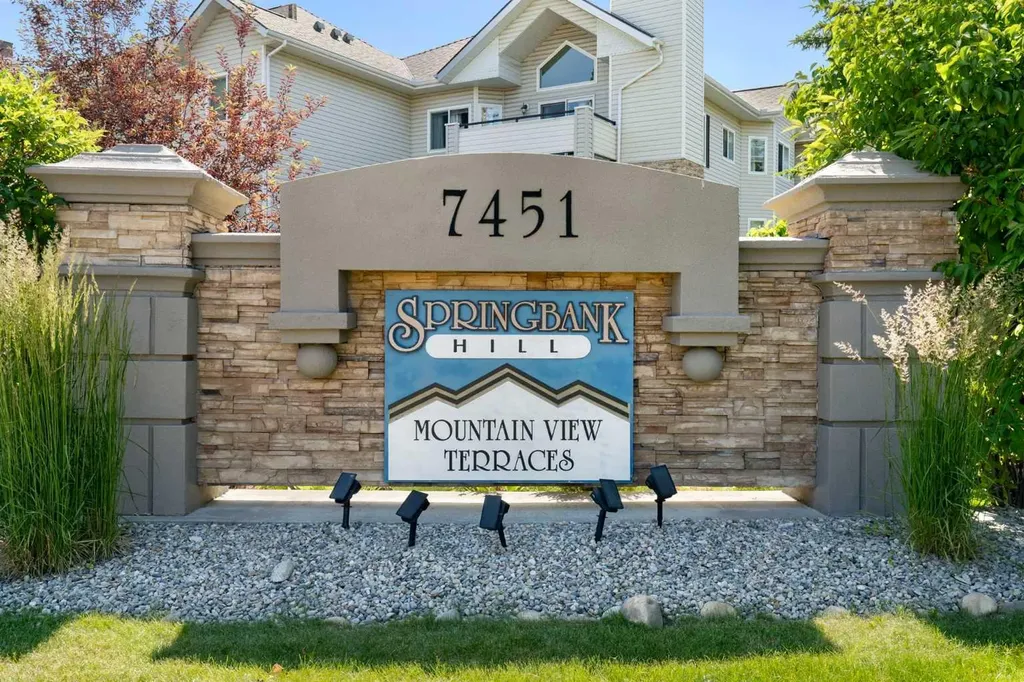 7451 Springbank Boulevard SW Calgary AB T3H 4K5