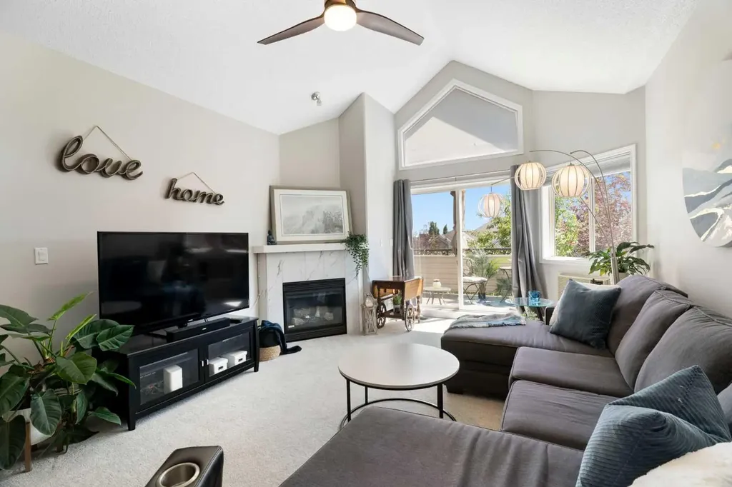 7451 Springbank Boulevard SW Calgary AB T3H 4K5