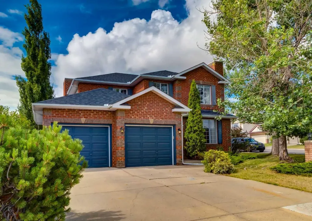 63 Arbour Lake Drive NW Calgary AB T3G 4A2