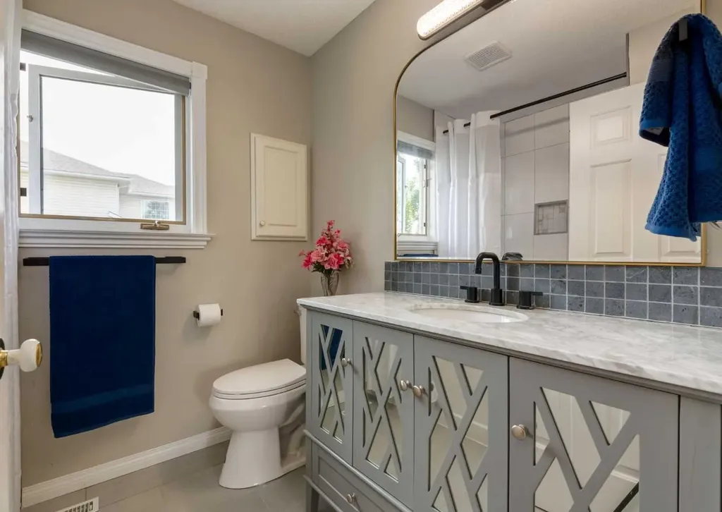 63 Arbour Lake Drive NW Calgary AB T3G 4A2