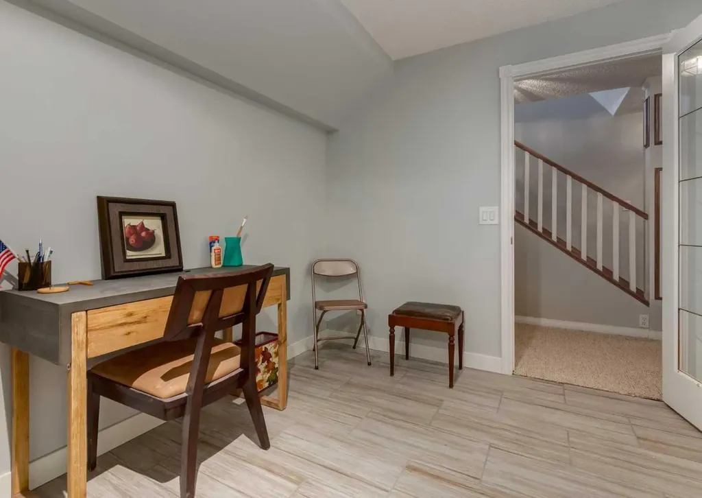 63 Arbour Lake Drive NW Calgary AB T3G 4A2