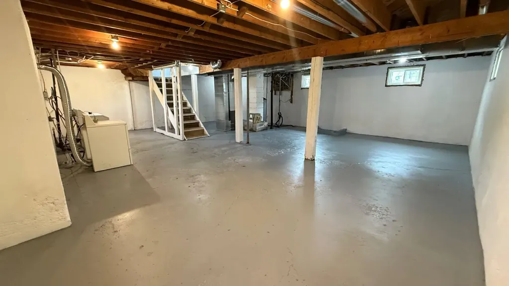 709 Centre Street Hanna AB T0J1P0