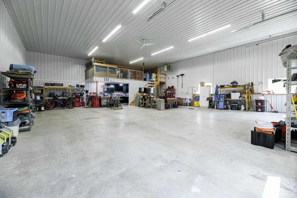 28342 Rr 283 Rural Red Deer County AB T4S 2B6