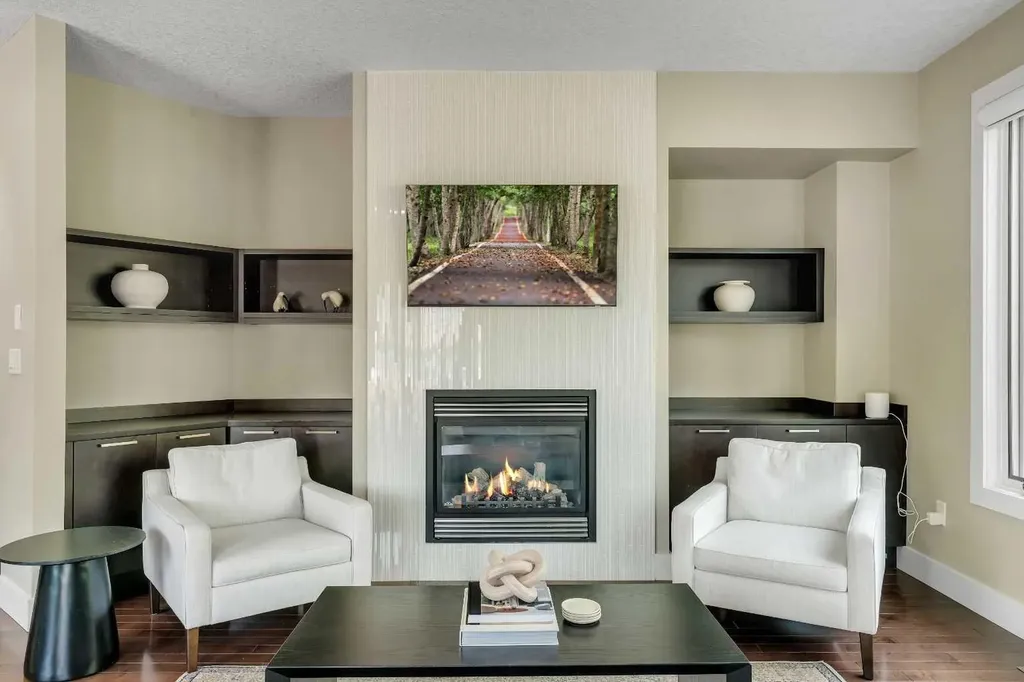1721 44 Avenue SW Calgary AB T2T 5M4