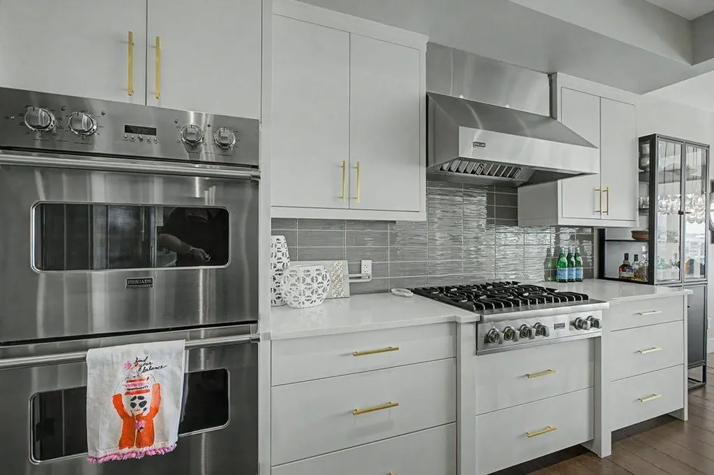 1355 Colgrove Avenue NE Calgary AB T2E 5C3