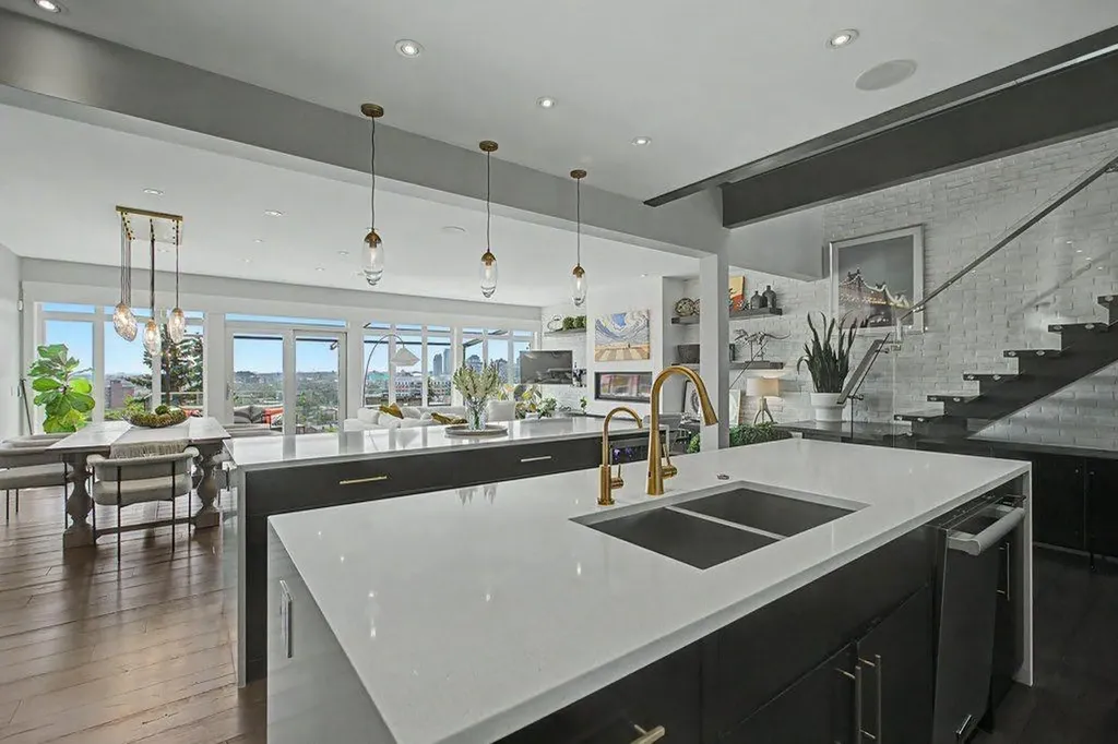 1355 Colgrove Avenue NE Calgary AB T2E 5C3