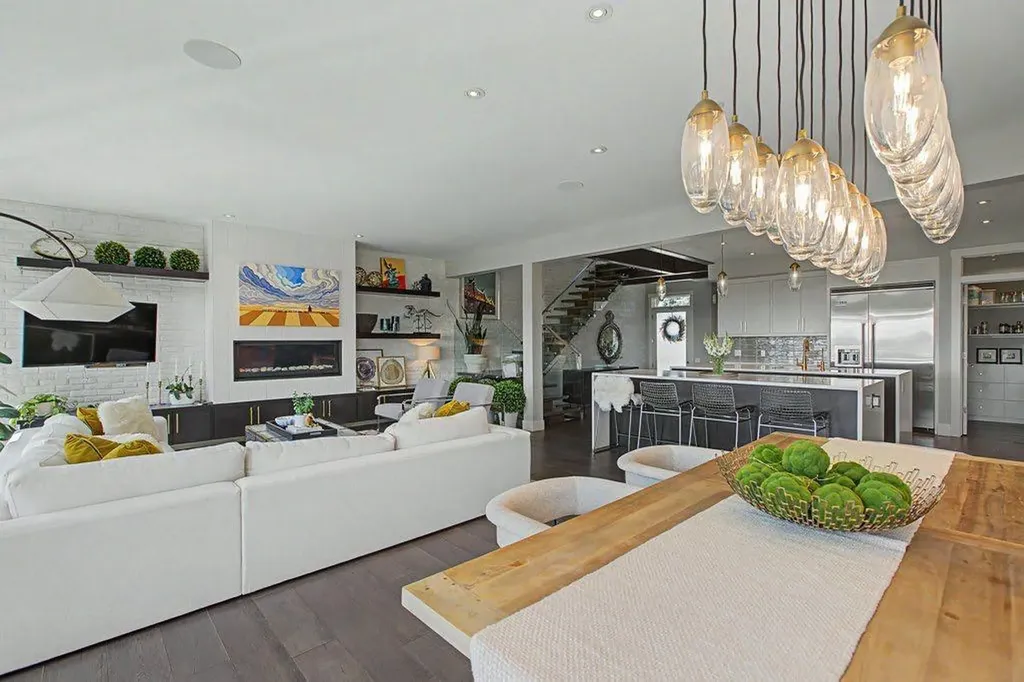 1355 Colgrove Avenue NE Calgary AB T2E 5C3