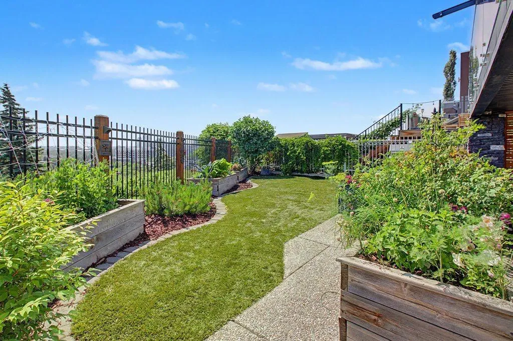 1355 Colgrove Avenue NE Calgary AB T2E 5C3