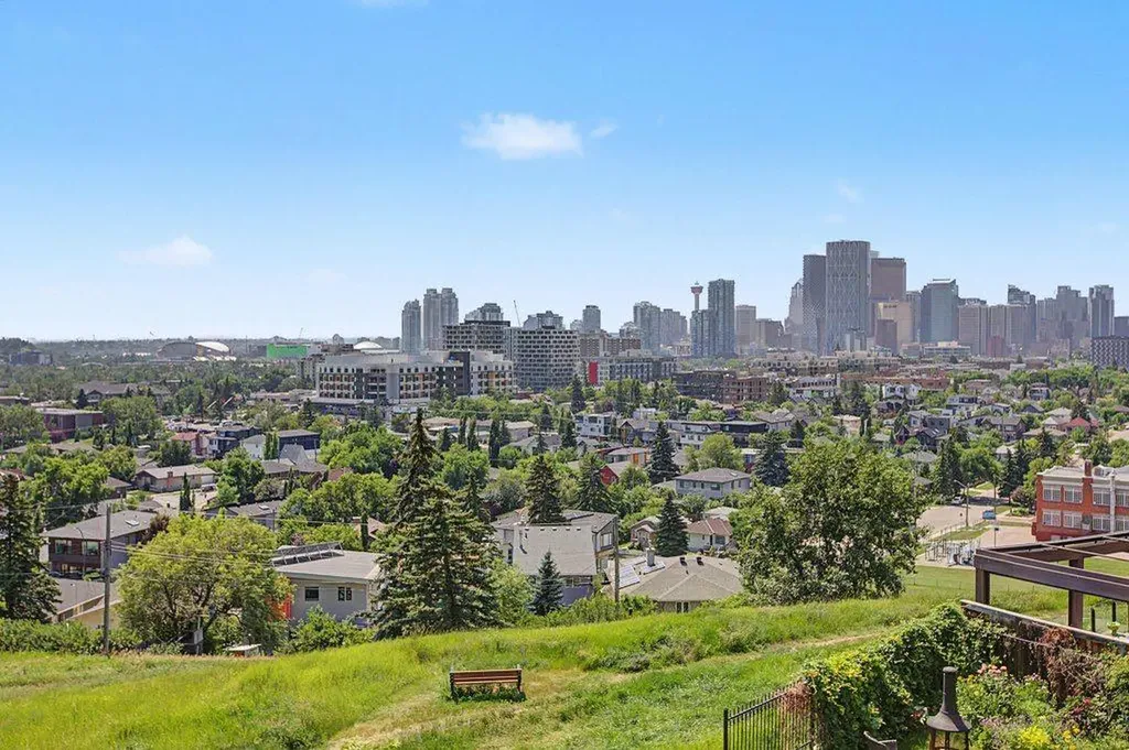1355 Colgrove Avenue NE Calgary AB T2E 5C3