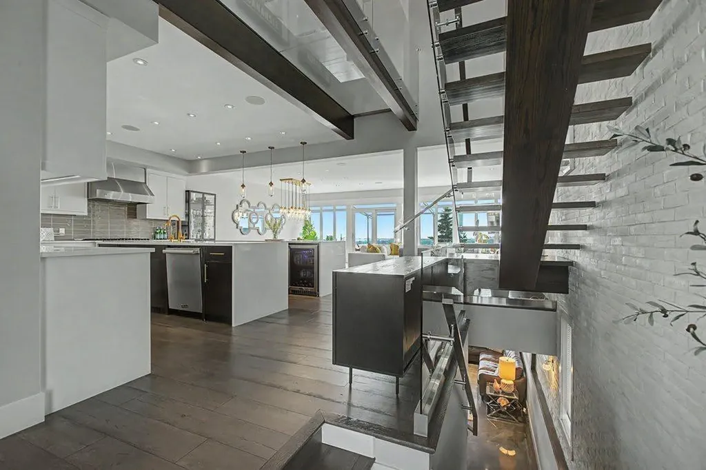 1355 Colgrove Avenue NE Calgary AB T2E 5C3